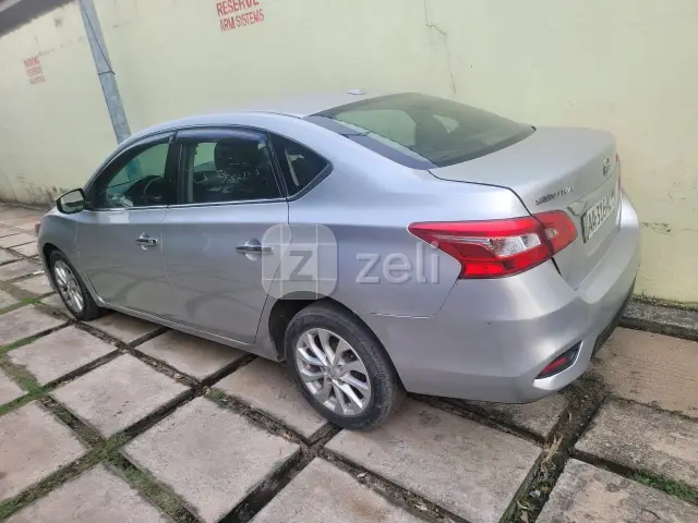 Nissan Sentra 2019 — photo 2