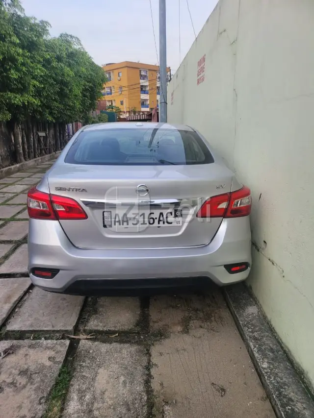 Nissan Sentra 2019 — photo 3