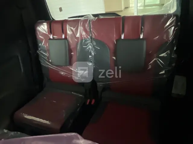 Toyota Land Cruiser 2024 — photo 12