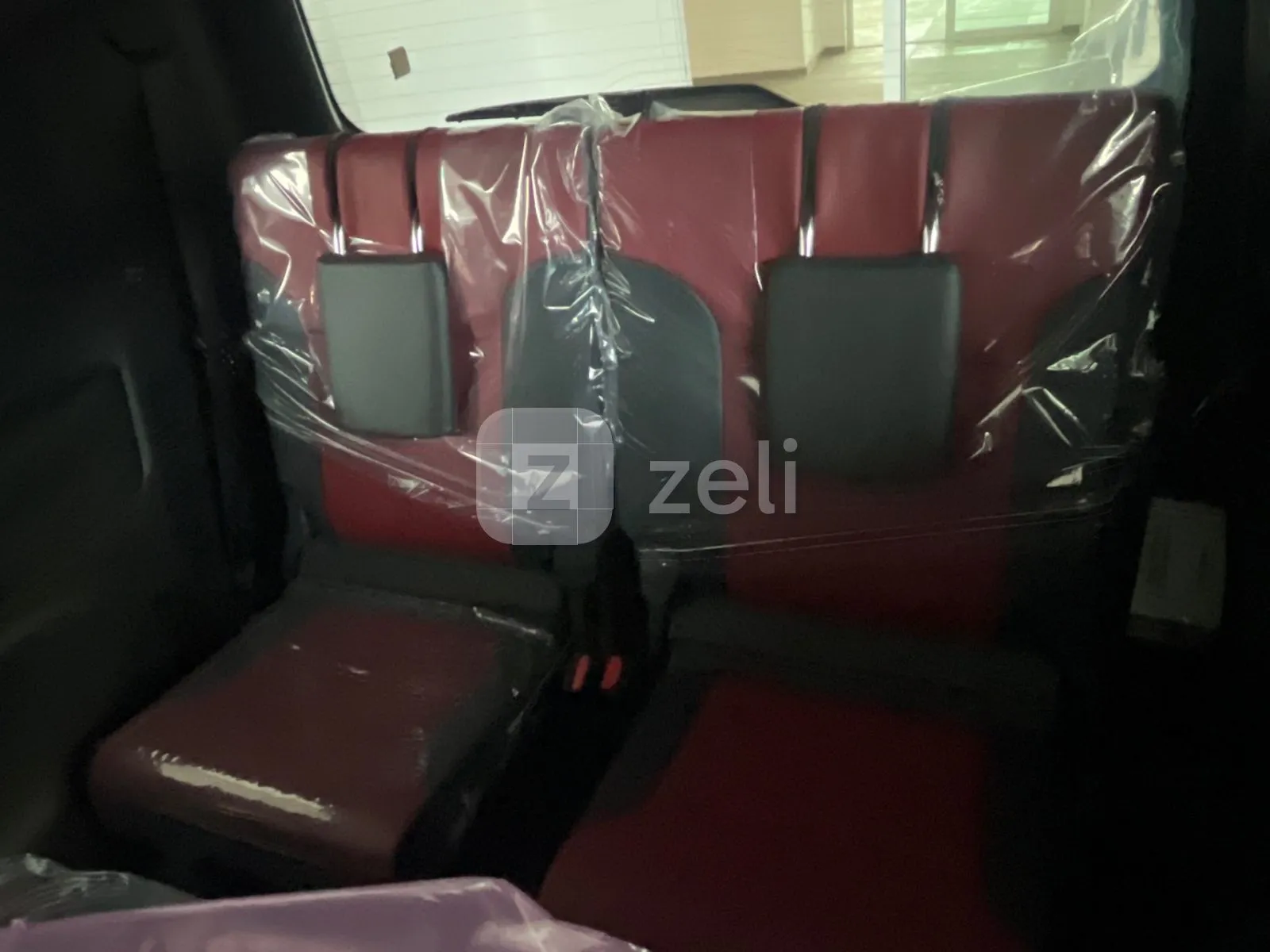 Toyota Land Cruiser 2024 — photo 12