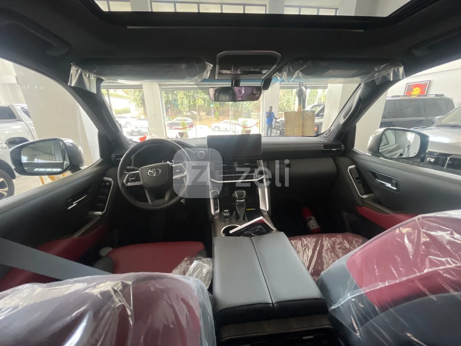 Toyota Land Cruiser 2024 — photo 13