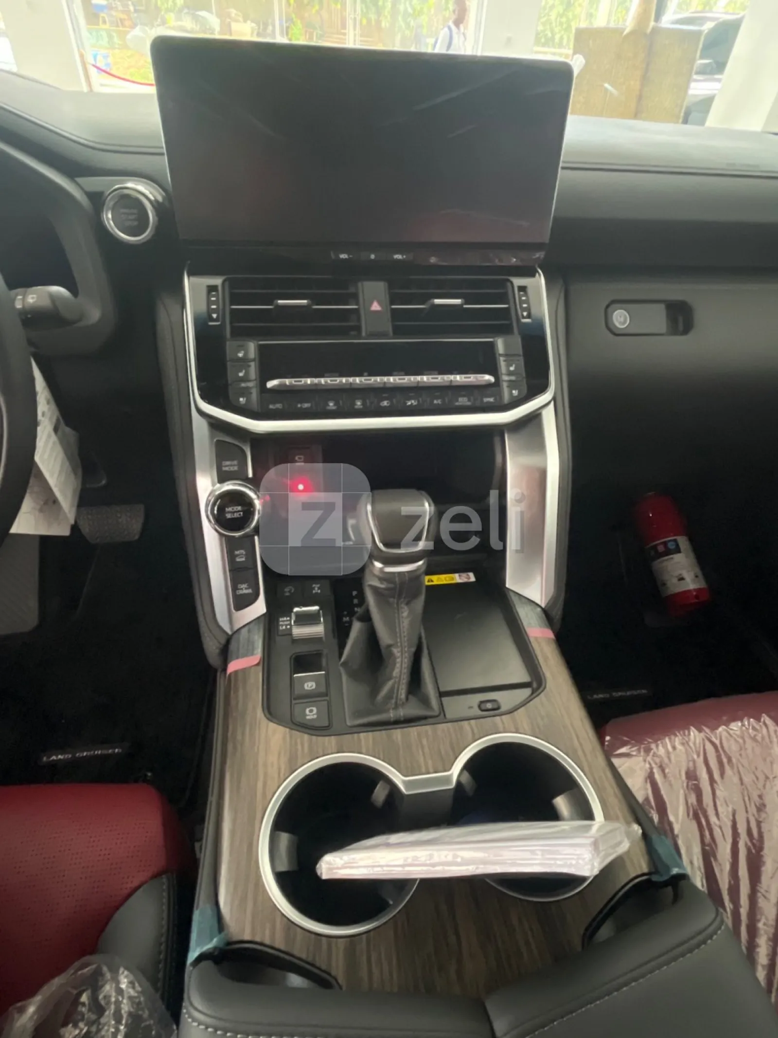 Toyota Land Cruiser 2024 — photo 15
