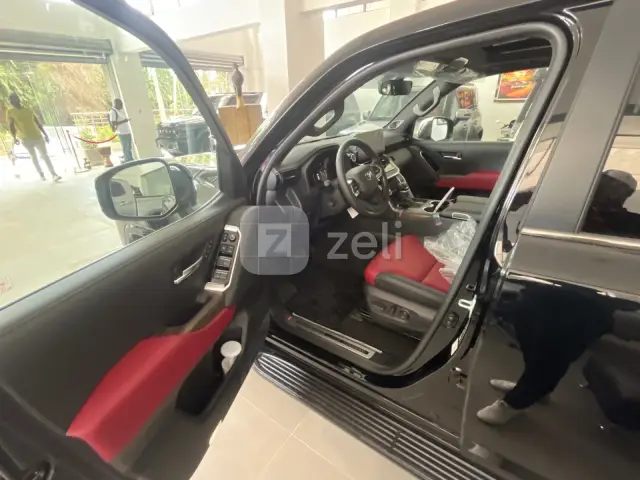 Toyota Land Cruiser 2024 — photo 16