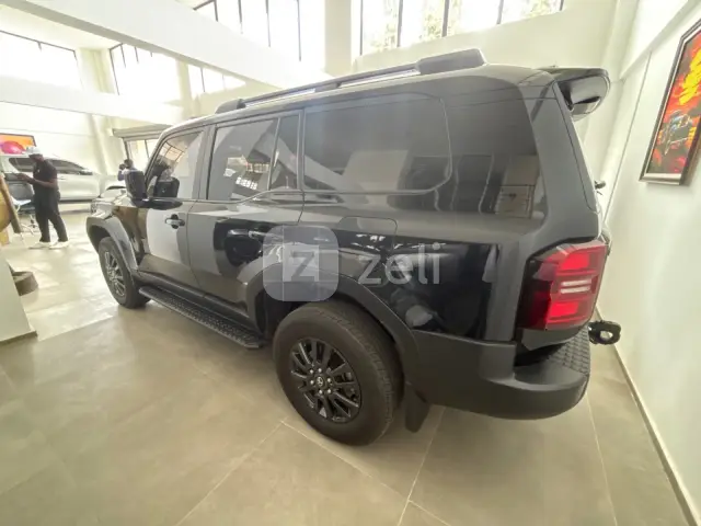 Toyota Land Cruiser 2025 — photo 4