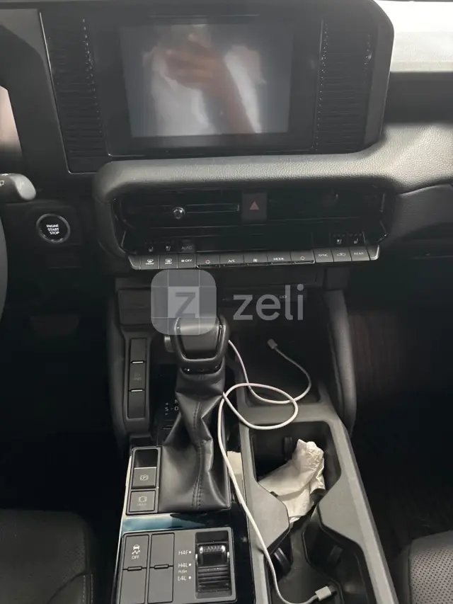 Toyota Land Cruiser 2025 — photo 8