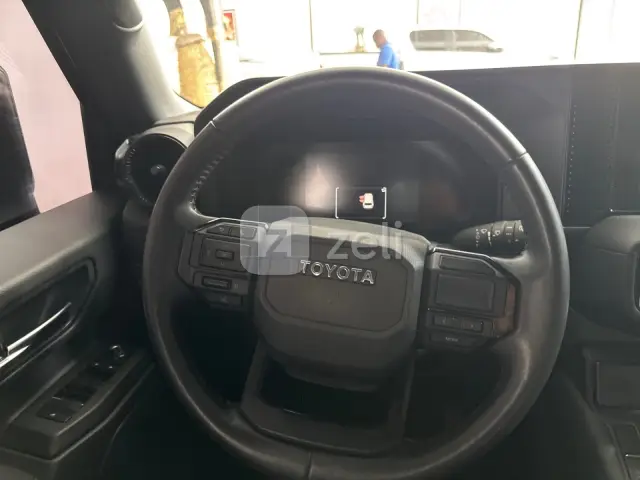 Toyota Land Cruiser 2025 — photo 9