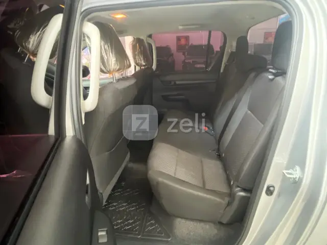 Toyota Hilux 2026 — photo 10
