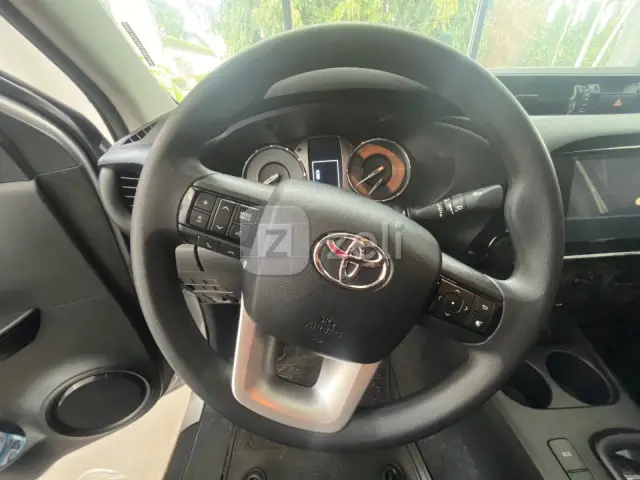 Toyota Hilux 2026 — photo 12