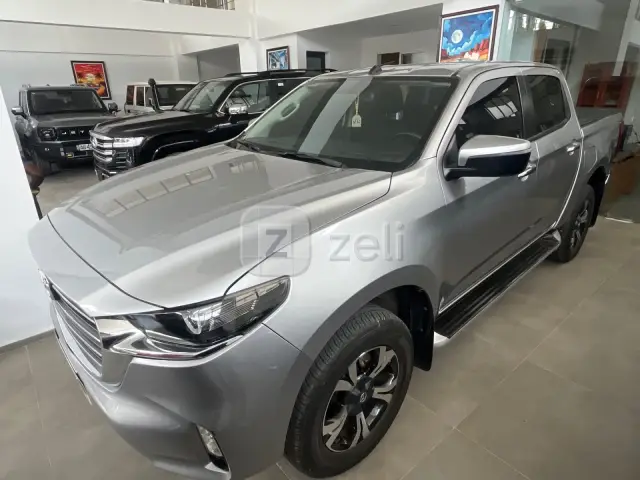 Mazda BT-50 2024 — photo 2