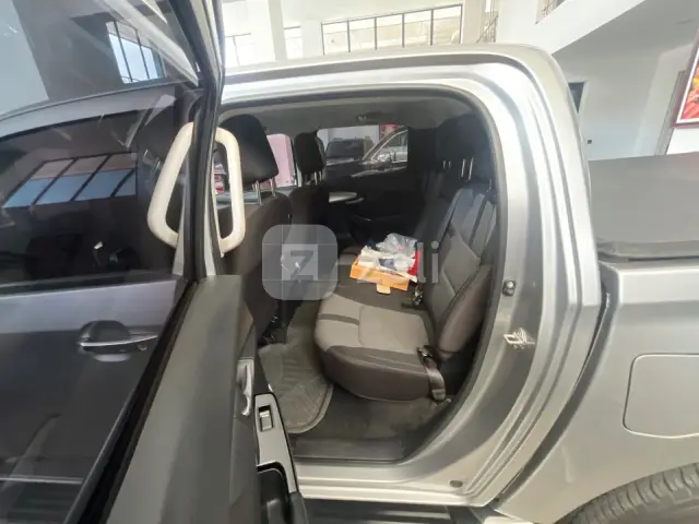 Mazda BT-50 2024 — photo 9