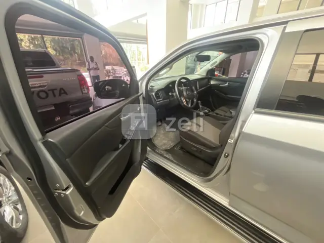 Mazda BT-50 2024 — photo 14