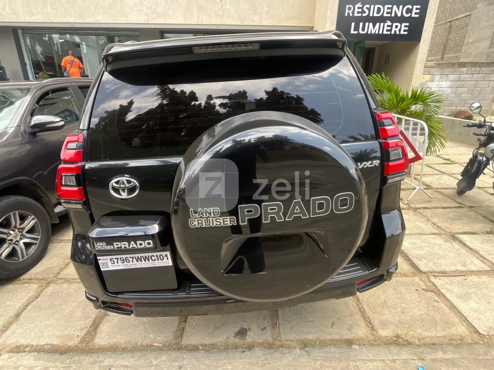 Toyota Land Cruiser Prado 2024 — photo 6