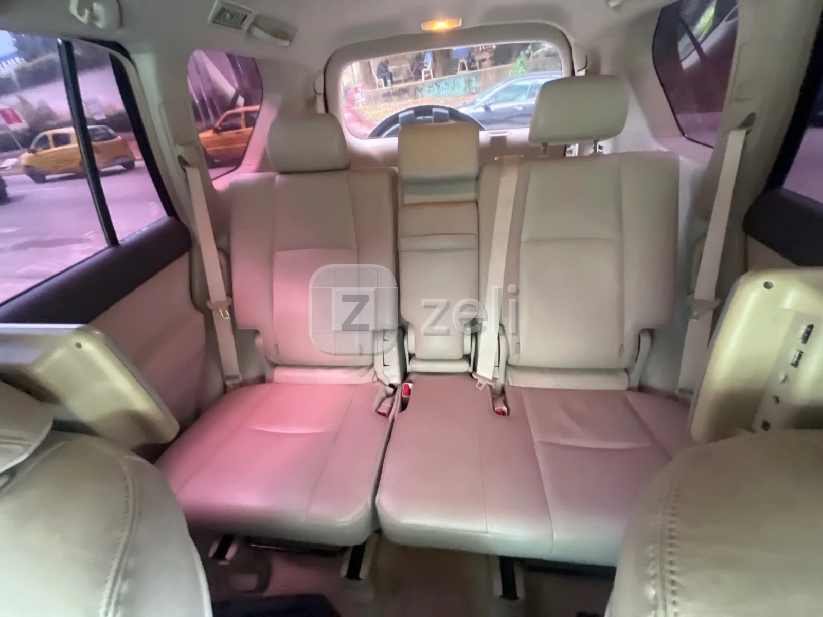 Toyota Land Cruiser Prado 2024 — photo 7