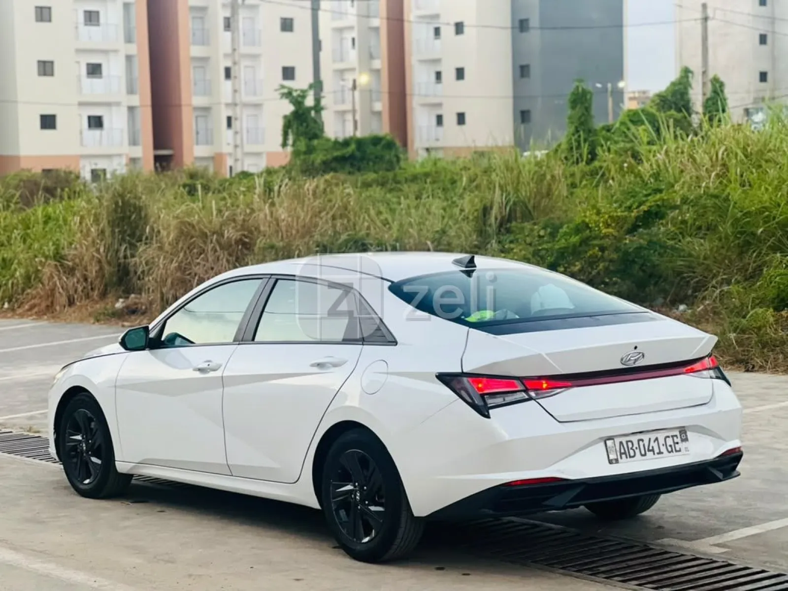 Hyundai Elantra 2021 — photo 4