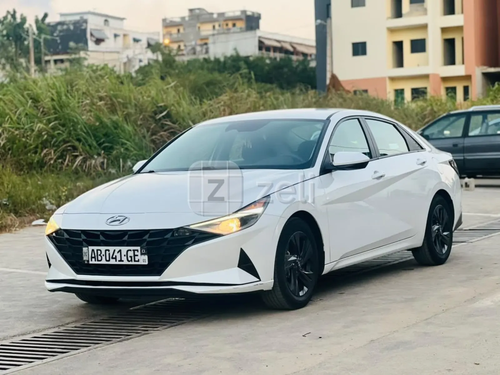 Hyundai Elantra 2021 — photo 3