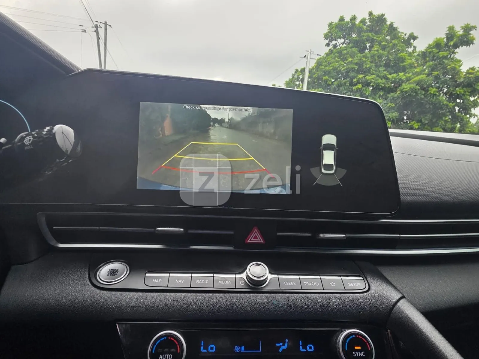 Hyundai Elantra 2022 — photo 10
