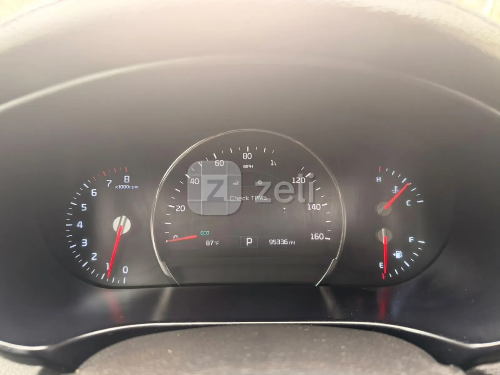 Kia Sorento 2016 — photo 11