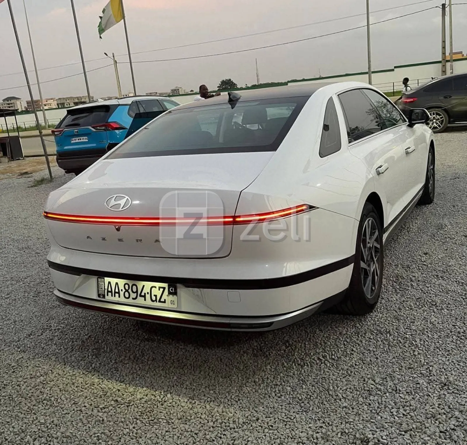 Hyundai Azera 2025 — photo 2