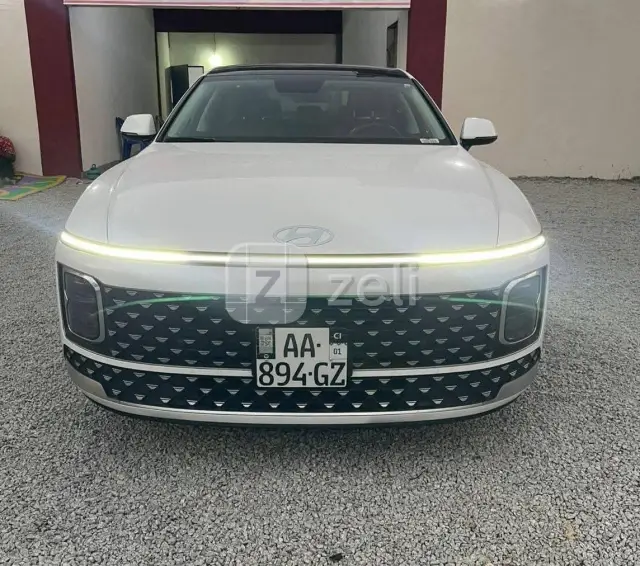 Hyundai Azera 2025