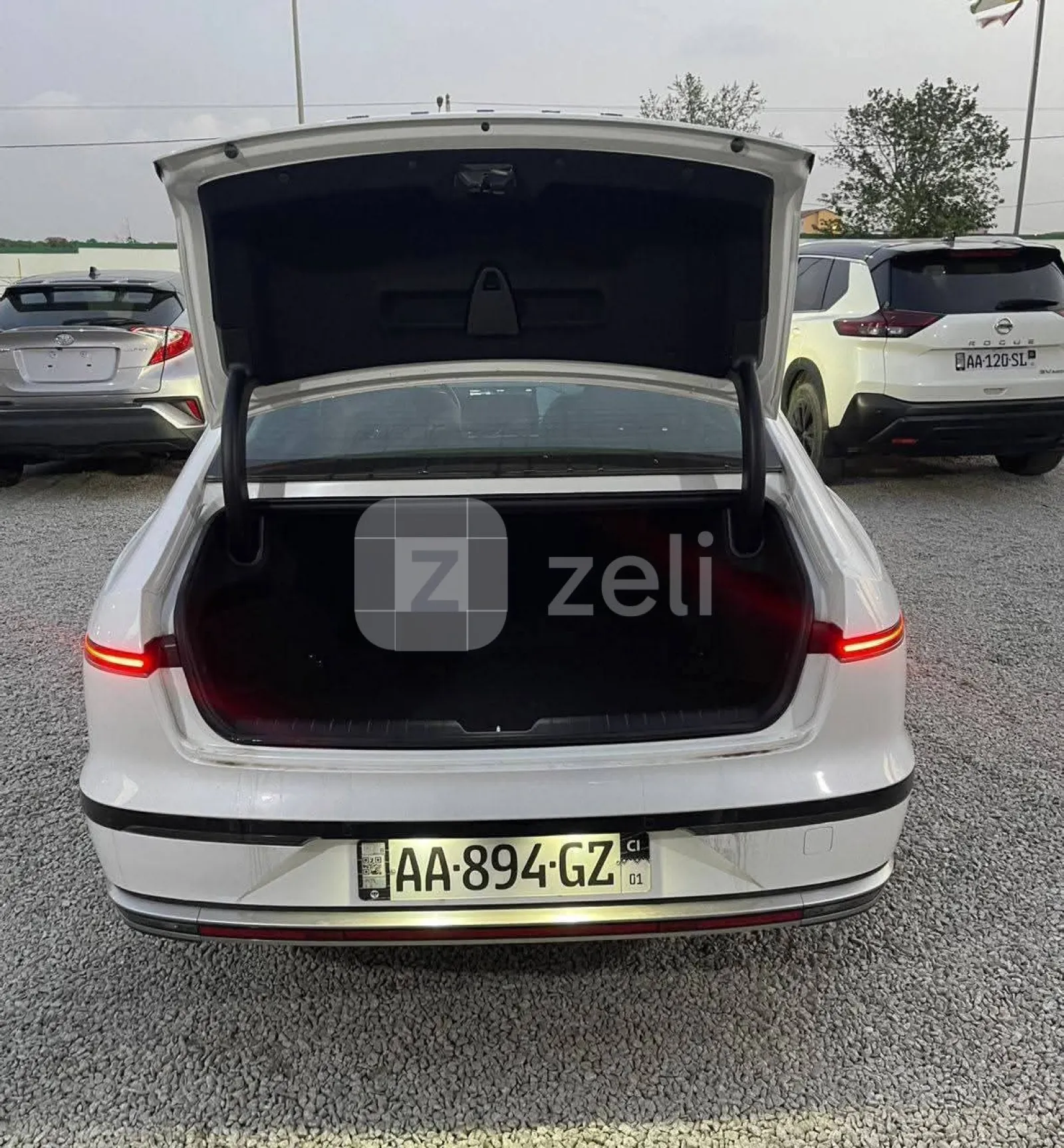 Hyundai Azera 2025 — photo 6