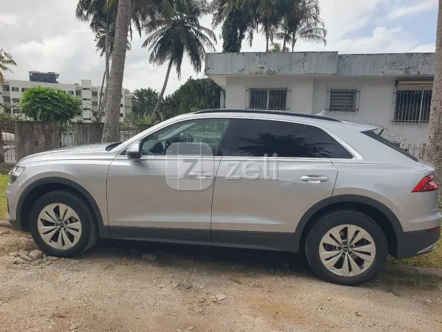 Audi Q8 QUATTRO 2022 — photo 2
