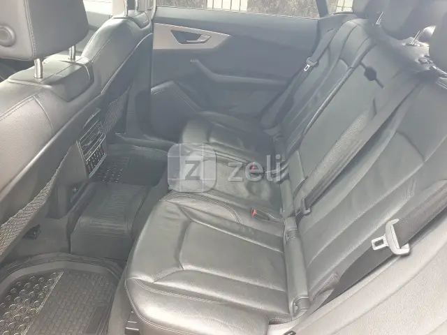 Audi Q8 QUATTRO 2022 — photo 11