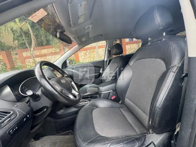 Hyundai ix35 2011 — photo 4