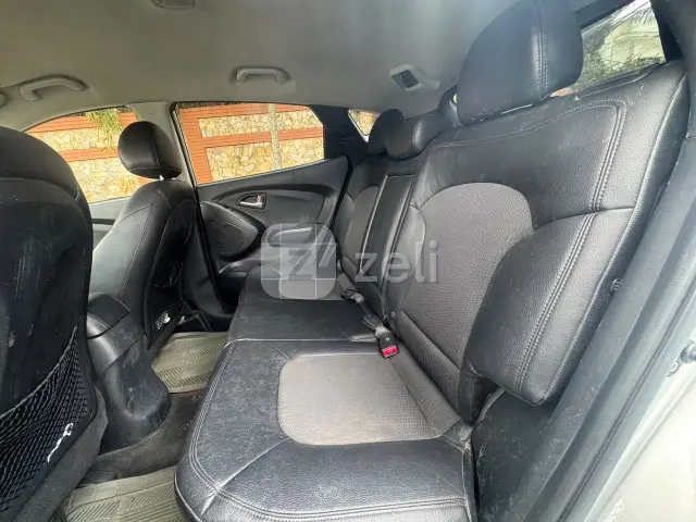 Hyundai ix35 2011 — photo 7