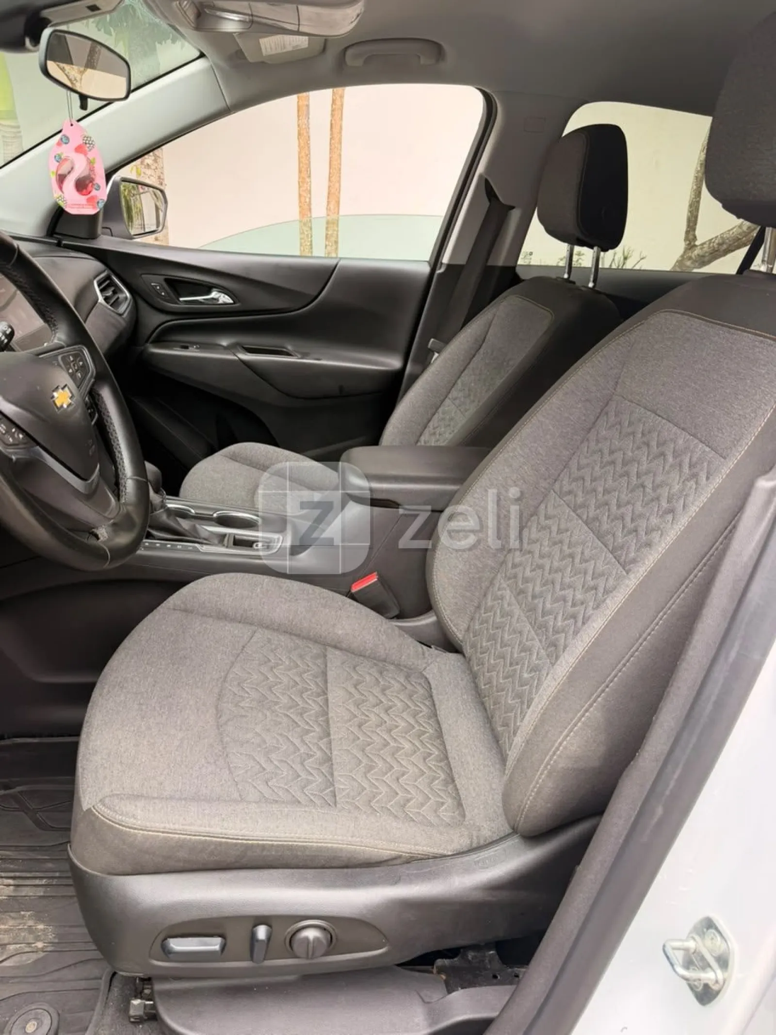 Chevrolet Equinox 2023 — photo 11