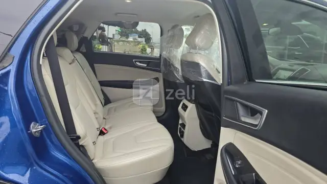 Ford Edge 2020 — photo 8