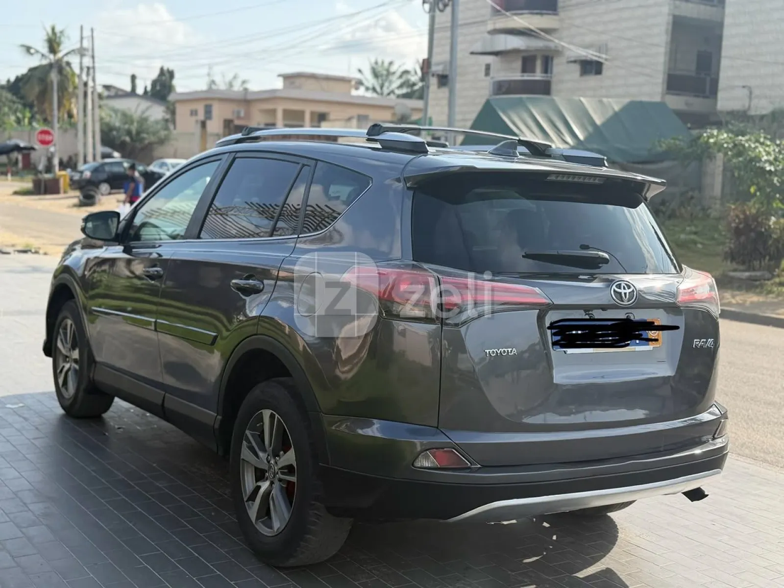 Toyota RAV4 2016 — photo 5