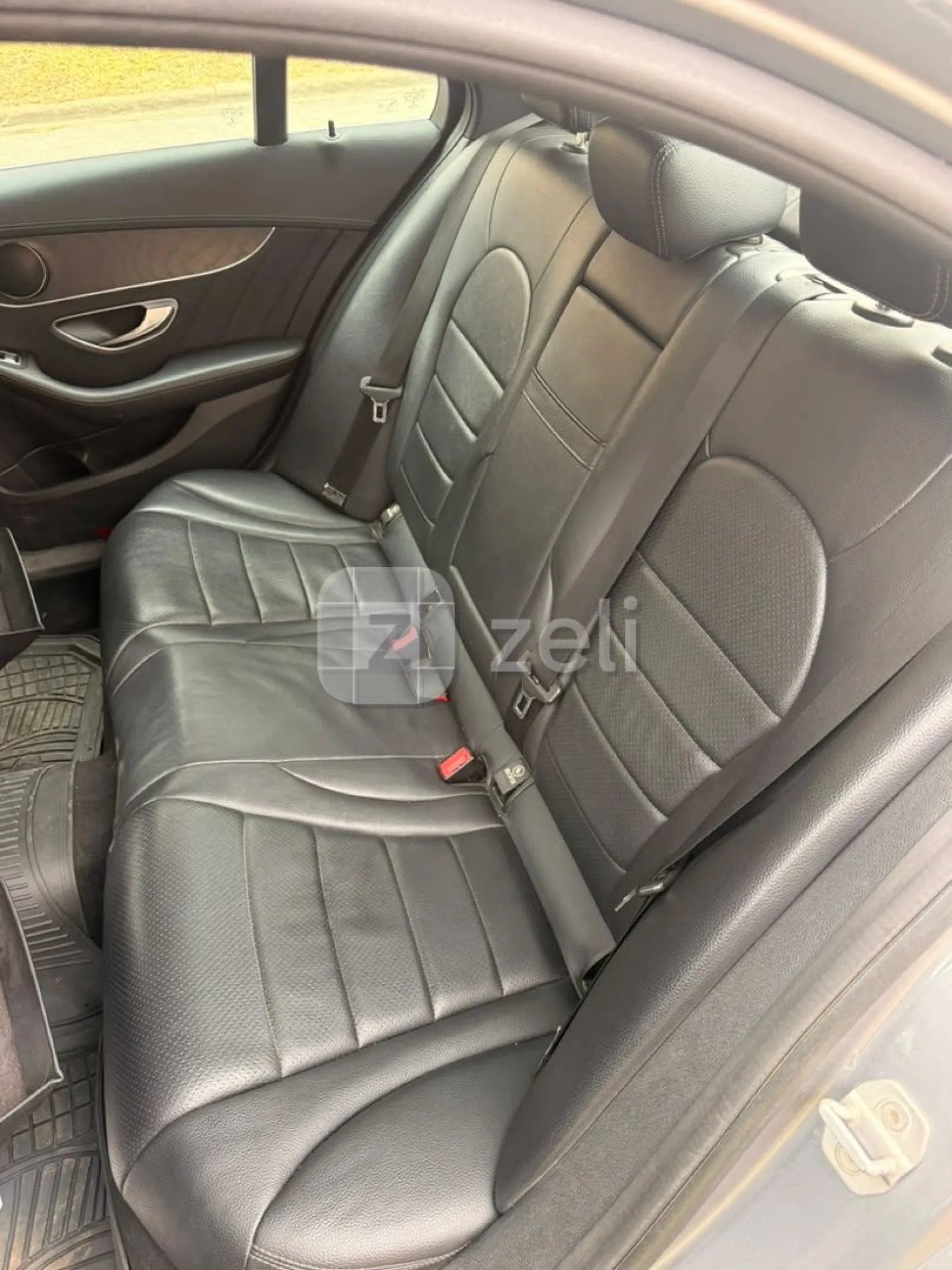 Mercedes C300 2015 — photo 5