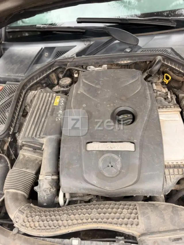 Mercedes C300 2015 — photo 15