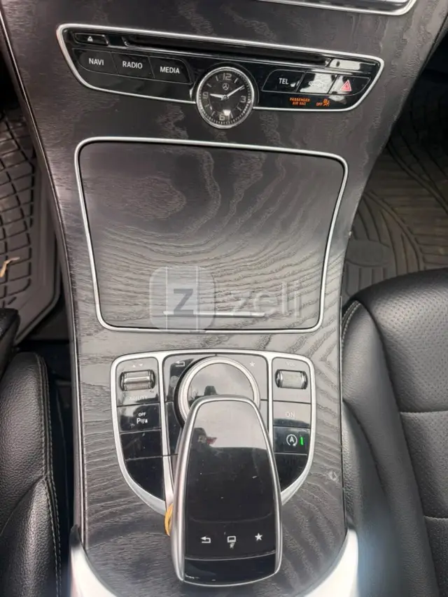 Mercedes C300 2015 — photo 16