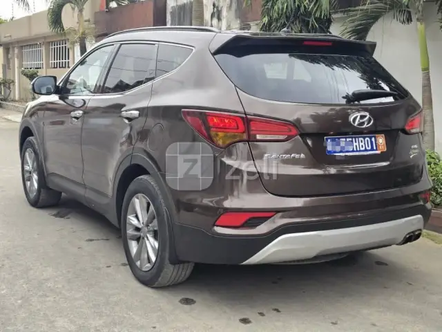 Hyundai Santa Fe 2016 — photo 3