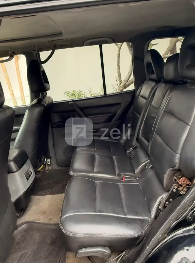 Mitsubishi Pajero 2002 — photo 4