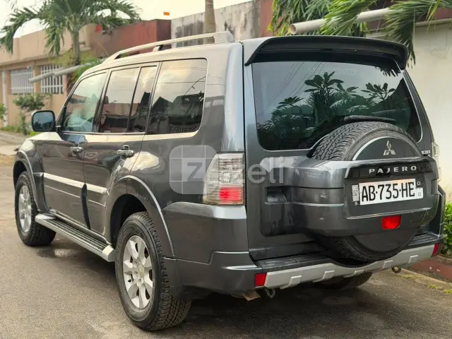 Mitsubishi Pajero 2015 — photo 5