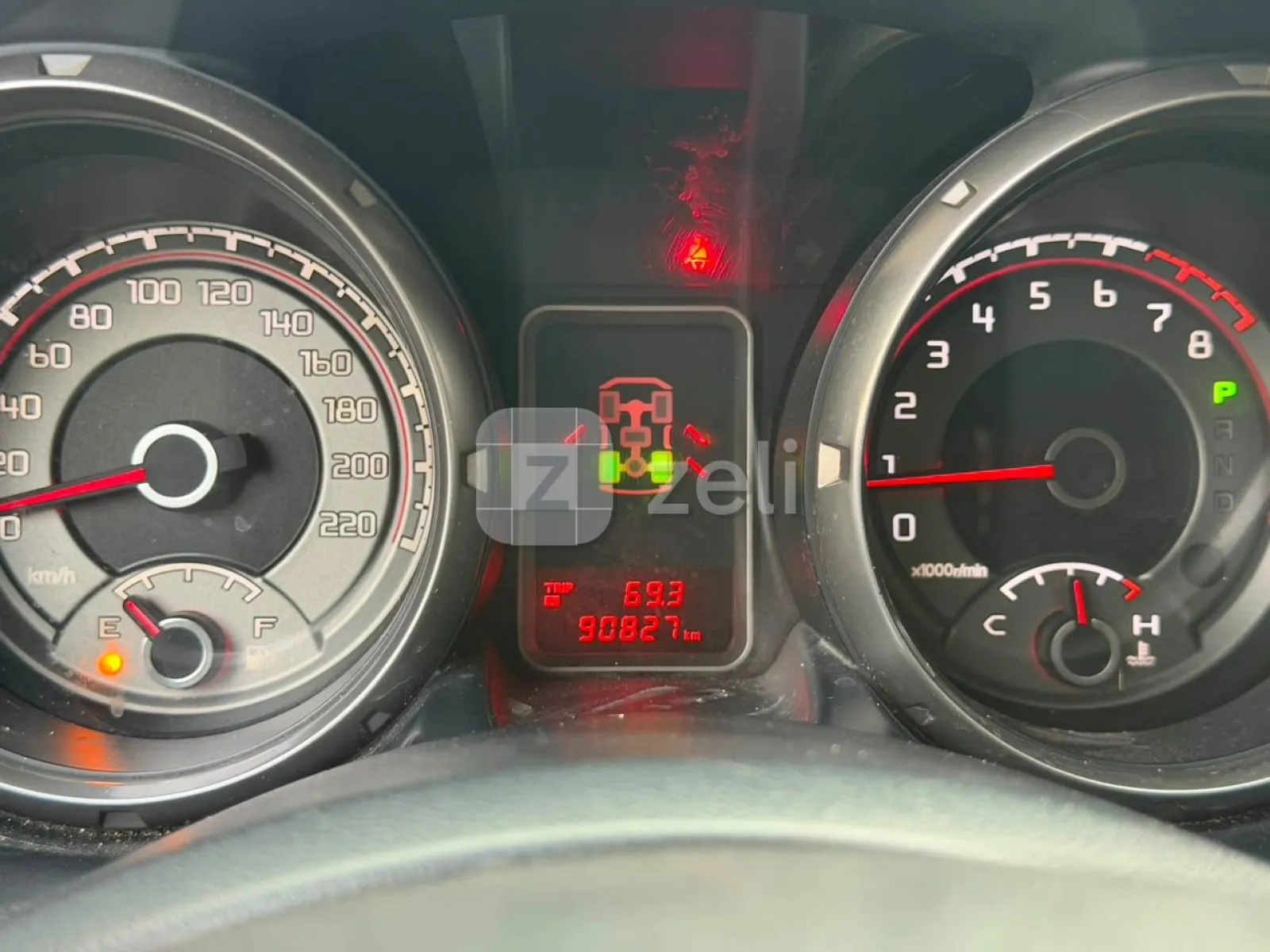 Mitsubishi Pajero 2015 — photo 13