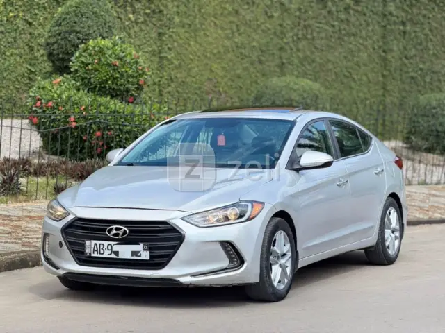 Hyundai Elantra 2018 — photo 2
