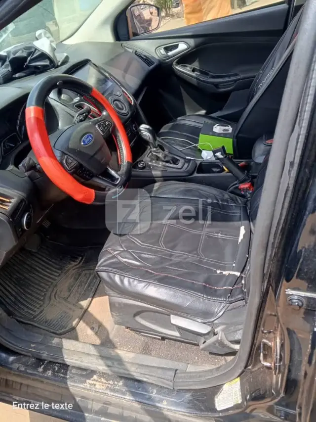 Ford Focus 2015 — photo 9