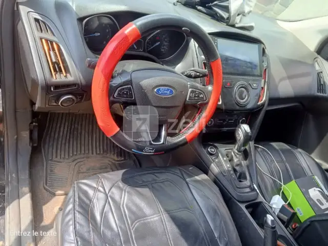 Ford Focus 2015 — photo 10
