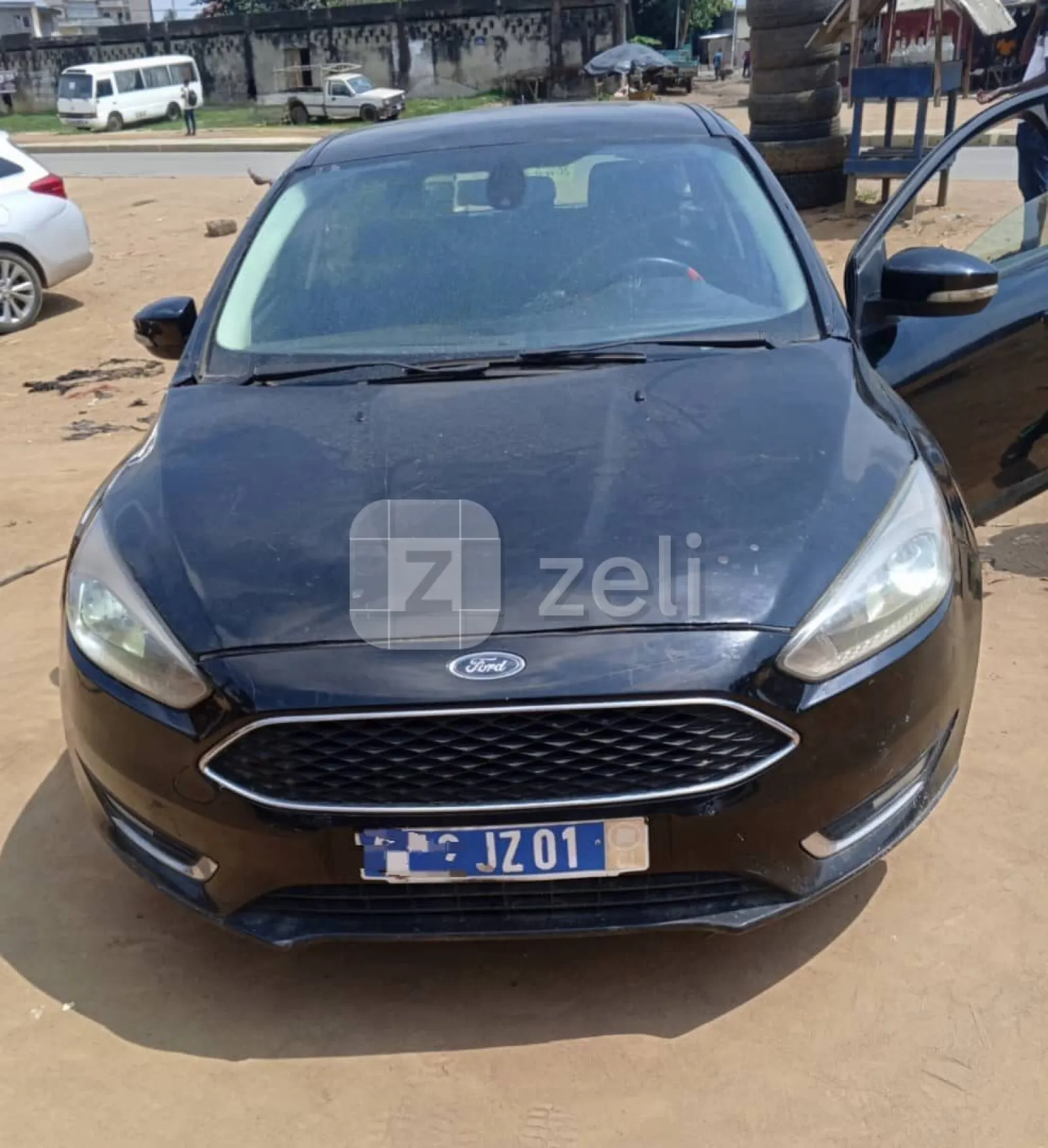 Ford Focus 2015 — photo 1