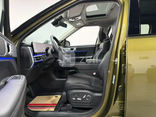 Hyundai Santa Fe 2025 — photo 11