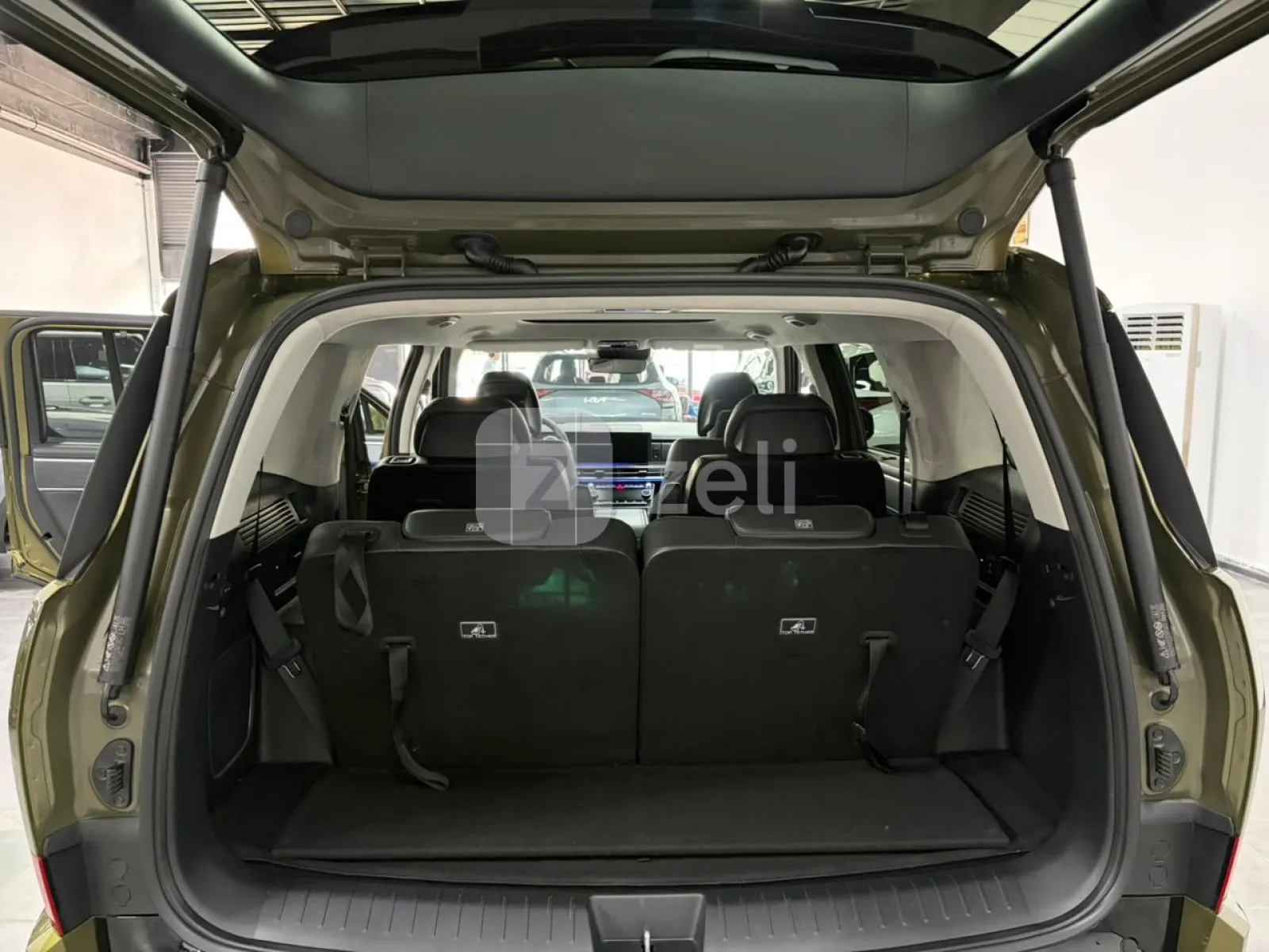 Hyundai Santa Fe 2025 — photo 12
