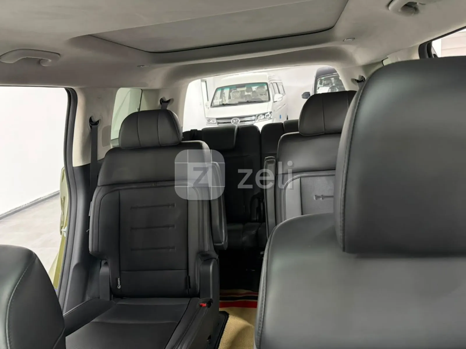 Hyundai Santa Fe 2025 — photo 13