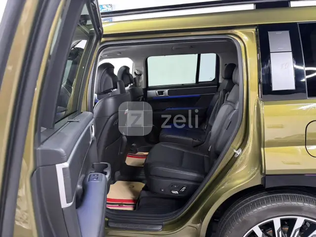 Hyundai Santa Fe 2025 — photo 14