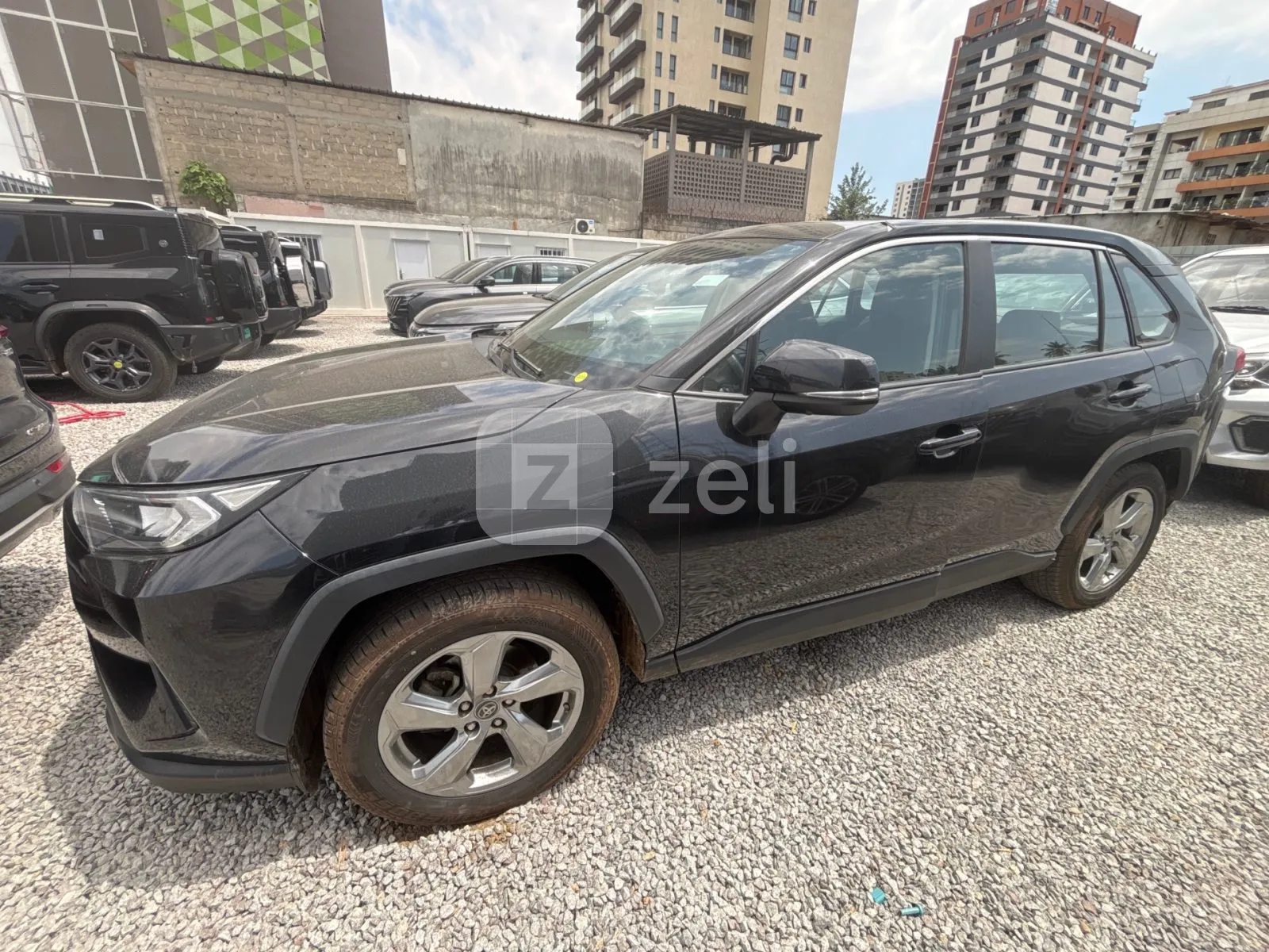 Toyota Rav-4 2023 — photo 3