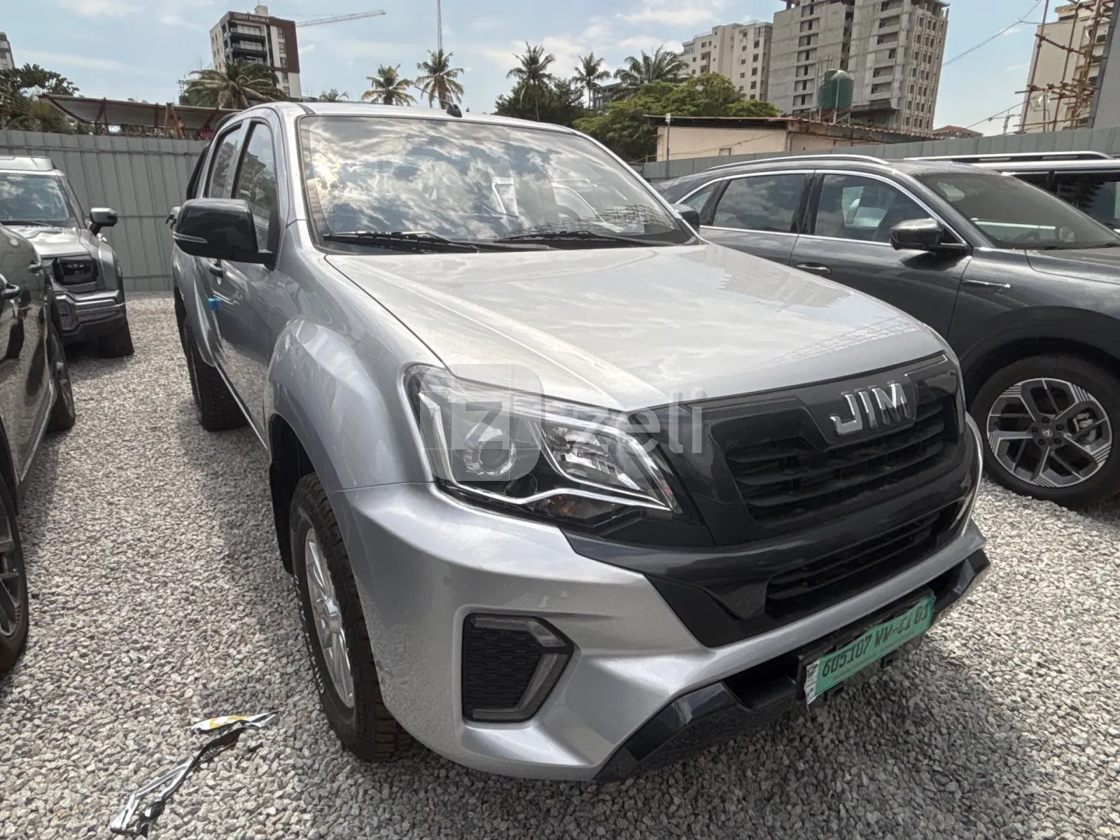 Isuzu RE-MAX 2025 — photo 1