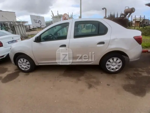 Renault Logan 2018 — photo 2