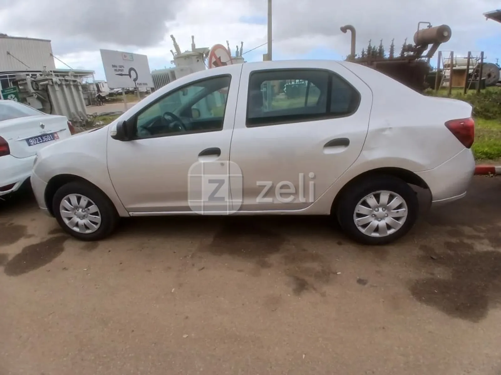 Renault Logan 2018 — photo 2